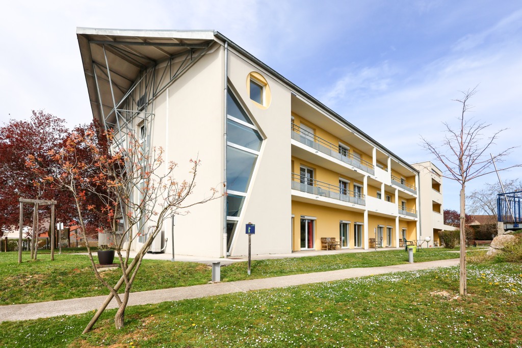 La Combe Saint-Victor un Ehpad exploité par Colisee à Neuilly-Crimolois