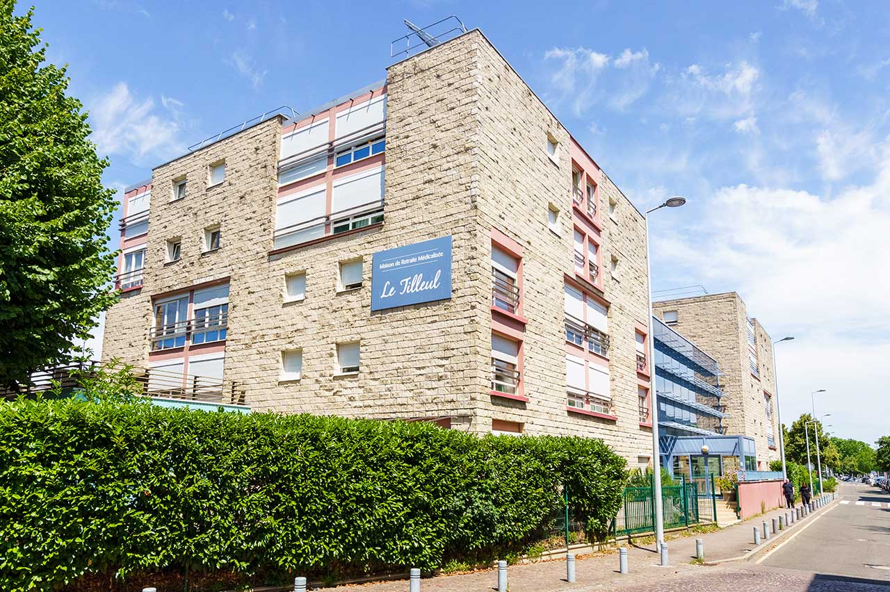 Résidence Le Tilleul un Ehpad exploité par DomusVi à Chanteloup-les-Vignes 