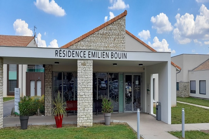 Centre de Réadaptation de Niort-Chauray un SSR exploité par LNA Santé (Le Noble Age) à Chauray 