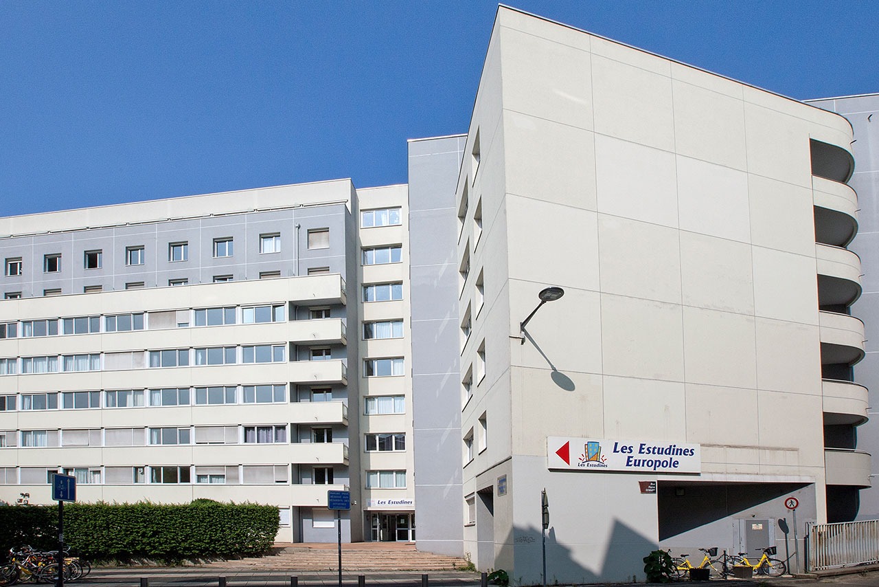 Les Estudines Grenoble Cité Internationale une résidence étudiante exploitée par Réside Etudes à Grenoble, Adresse précise à confirmer auprès de Réside Etudes.