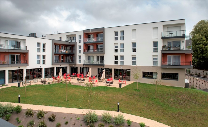 Les Voiles Pourpres une Résidence Seniors exploitée par Domitys à Auray 