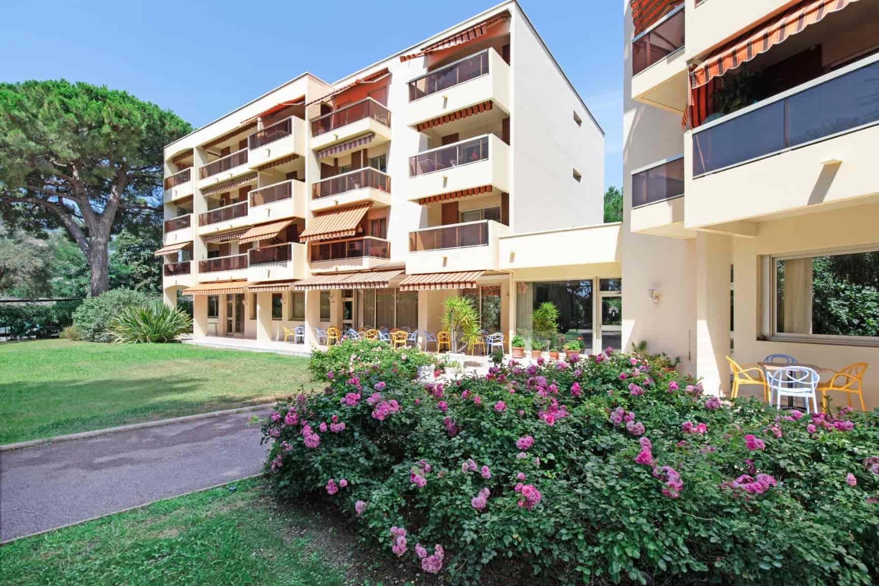 Golfe-Juan une résidence seniors à la revente exploitée par Les Jardins Arcadie à Vallauris