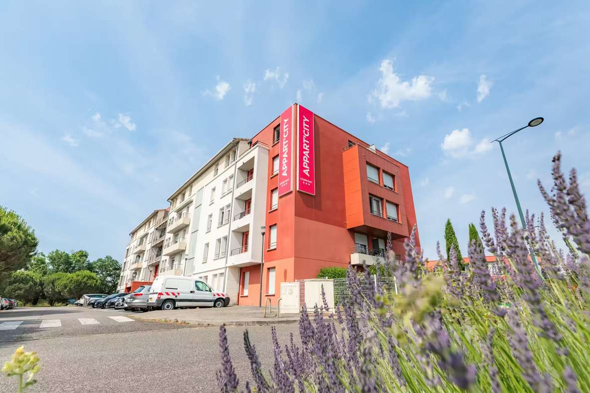 Appart'City Confort Toulouse Aéroport Cornebarrieu une Résidence Tourisme exploitée par Appart'City à Cornebarrieu 